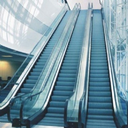 Air Plane Station Escalator